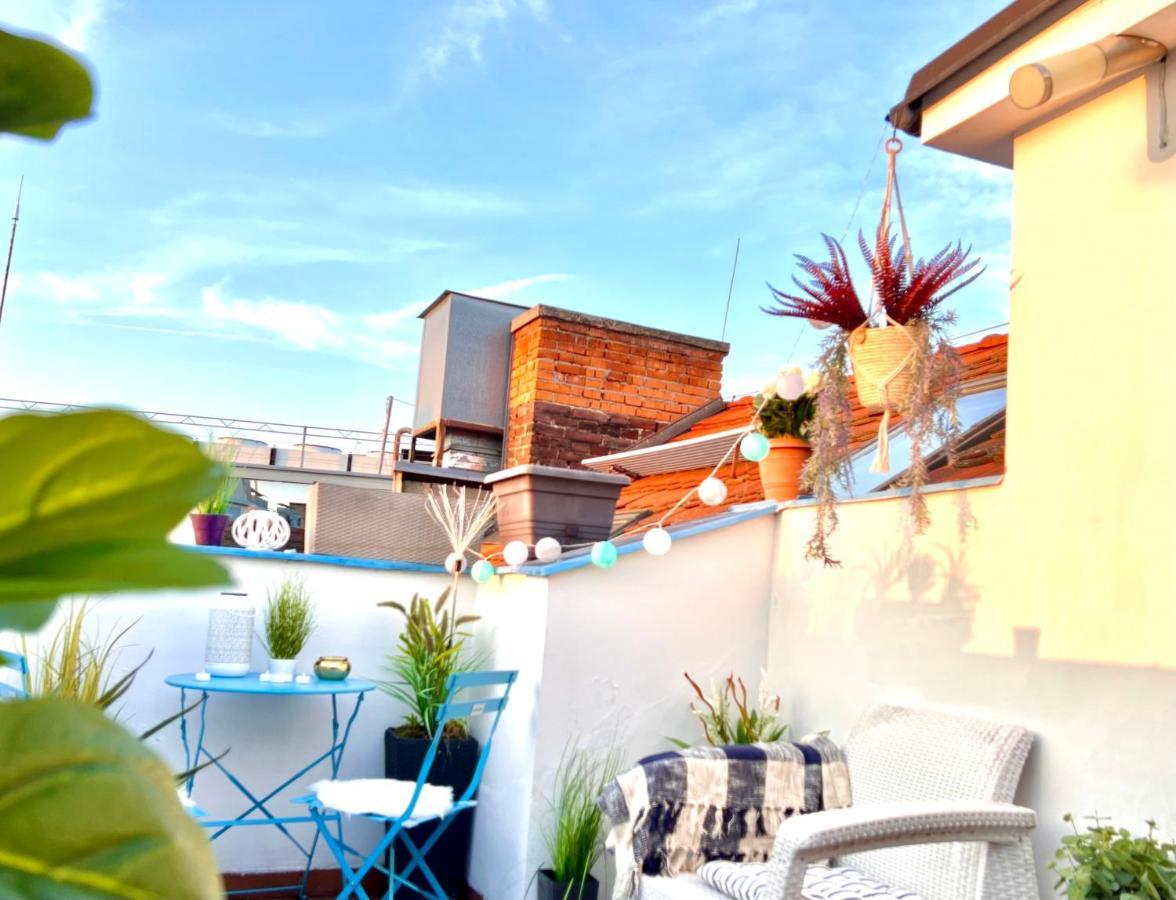 Duplex 2 With Quiet Terrace On Wenceslas Square Lägenhet *
